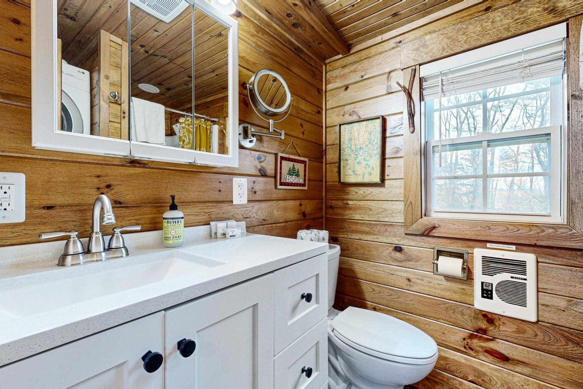 Little Cottage In The Woods บูธเบย์ฮาร์เบอร์ ภายนอก รูปภาพ