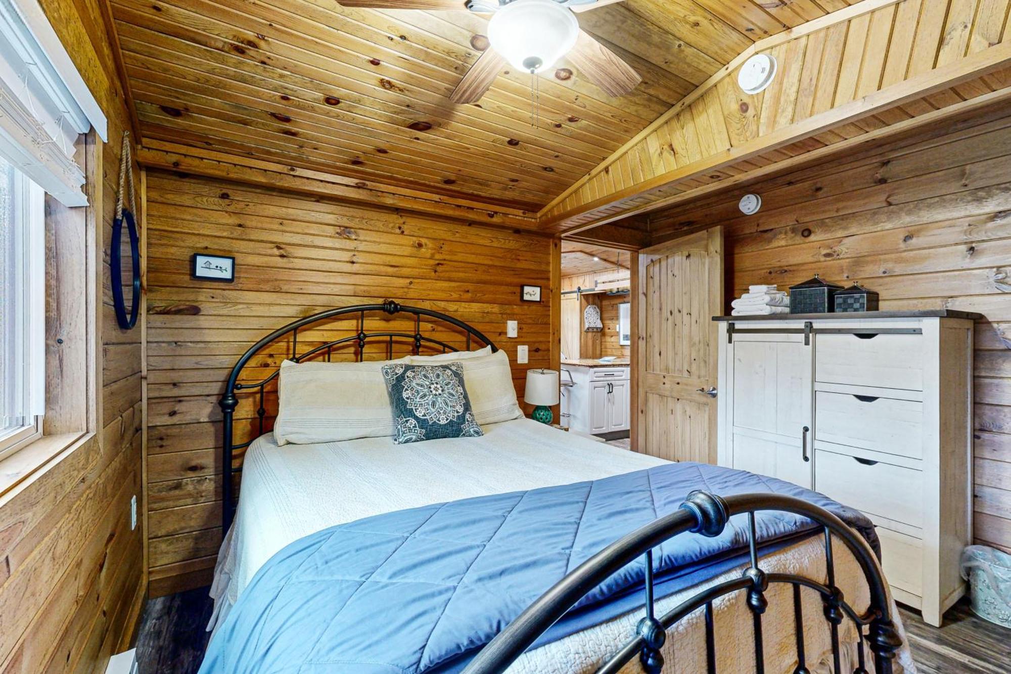 Little Cottage In The Woods บูธเบย์ฮาร์เบอร์ ภายนอก รูปภาพ